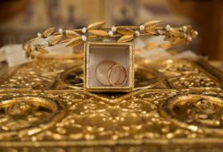 7 Healing Benefits of Wearing Gold Jewelry