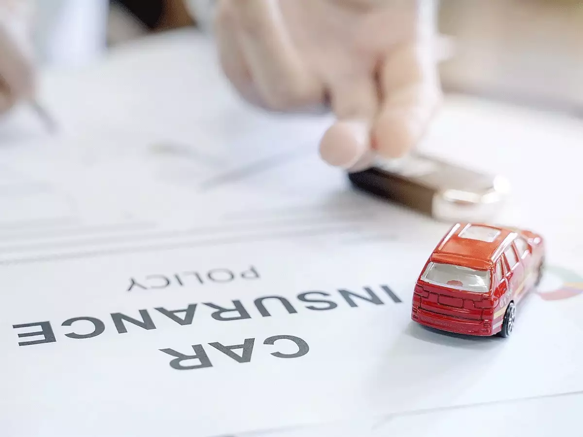These 4 Points Will Help You Select The Best Third Party Car Insurance Provider